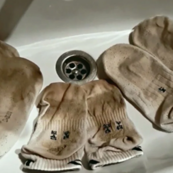 Wie kann man Socken aufhellen? 7 geniale Tipps für eine makellose Reinigung